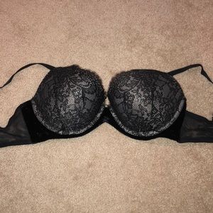 Victoria’s Secret very sexy push up bra
